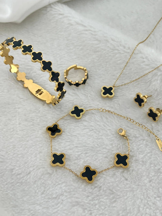 Black Clover Set
