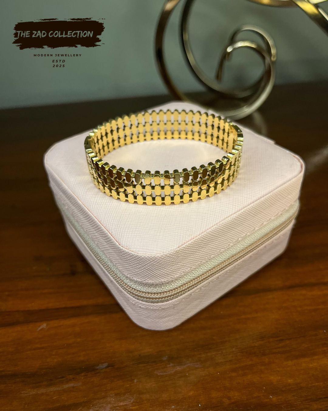 Golden Link Handcuff