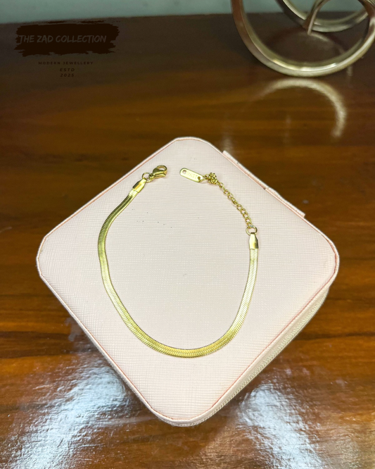 Sleek Gold Herringbone Chain Bracelet